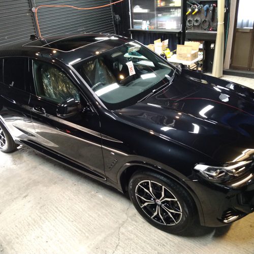 BMW X4 新車　マニキュアコートの画像